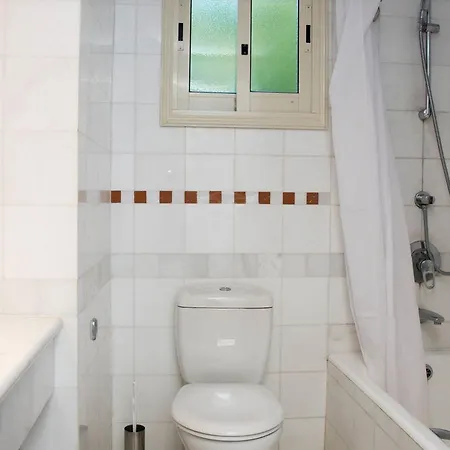 Gardens Apartment *